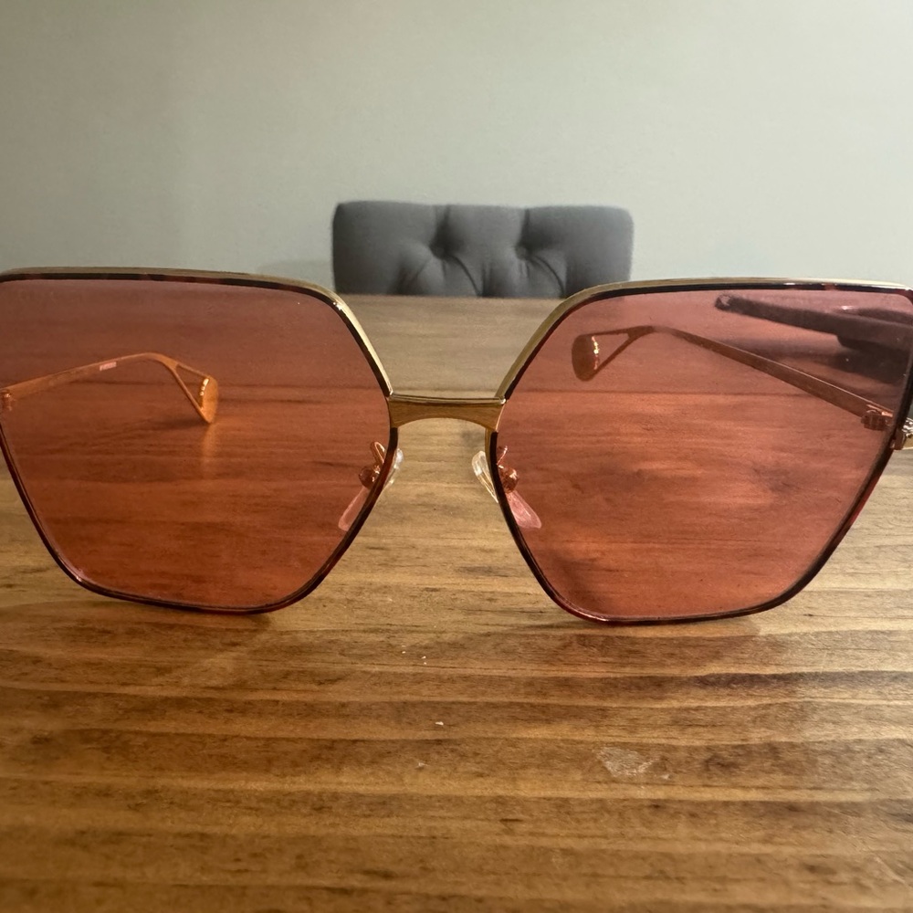 Gucci Gold Frame Sunglasses with Pink Lenses